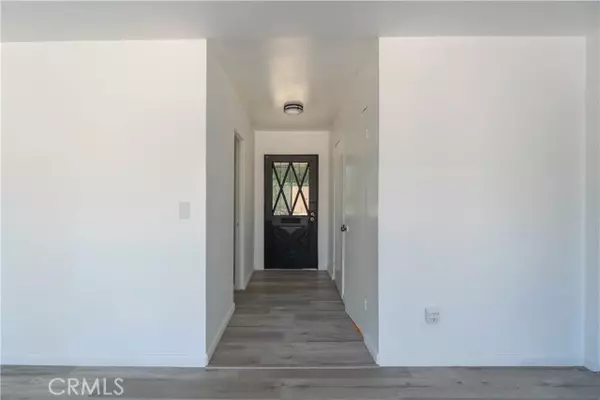 Reseda (los Angeles), CA 91335,17955 Cantara