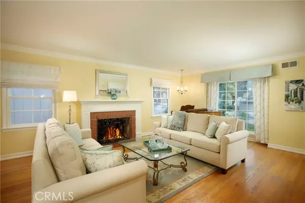 Glendale, CA 91201,1617 Irving Avenue