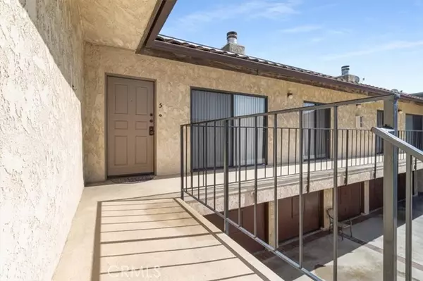 Highland Park (los Angeles), CA 90042,322 N Avenue 66 #5