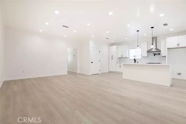 Granada Hills (los Angeles), CA 91344,11325 Collett Avenue