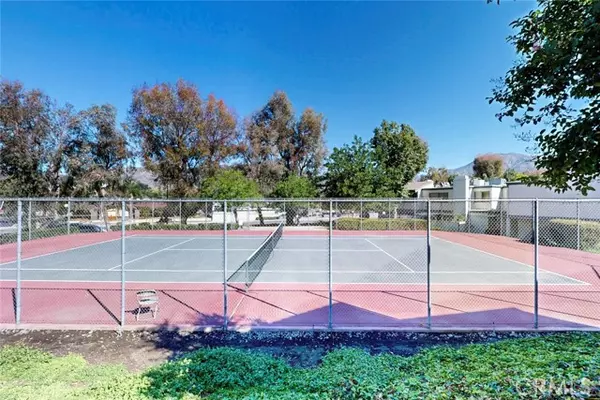 Sunland (los Angeles), CA 91040,10504 Sunland Blvd Boulevard #5