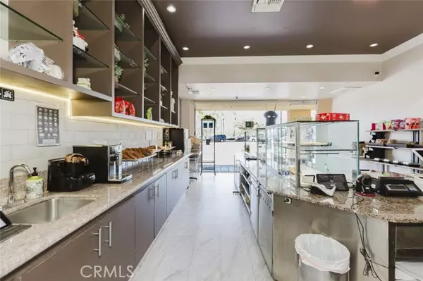 Chatsworth (los Angeles), CA 91344,10662 Zelzah Avenue