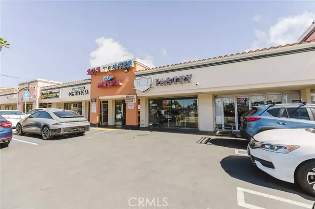 Chatsworth (los Angeles), CA 91344,10662 Zelzah Avenue