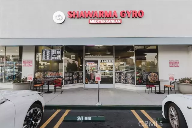 Valley Village, CA 91607,5217 Laurel Canyon Boulevard