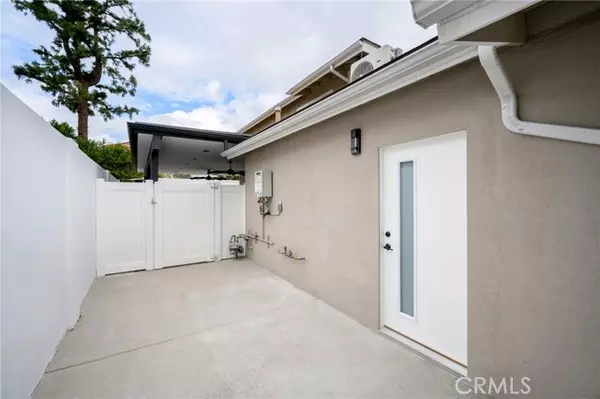 Porter Ranch (los Angeles), CA 91326,19069 Celtic Street