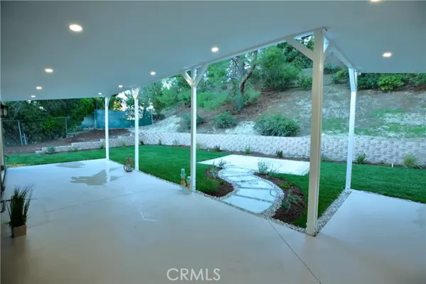 Granada Hills (los Angeles), CA 91344,17350 Firma Court