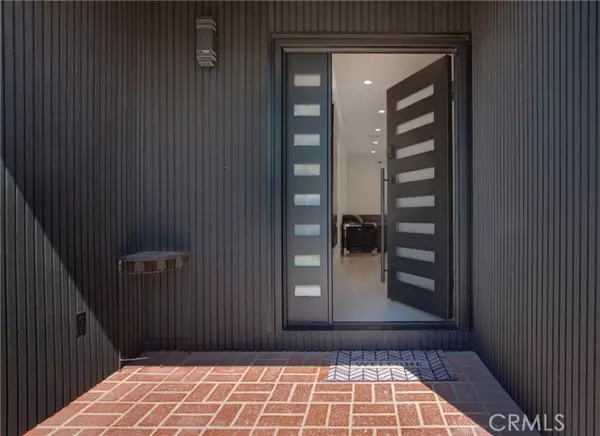 Van Nuys (los Angeles), CA 91406,17011 Burton Street