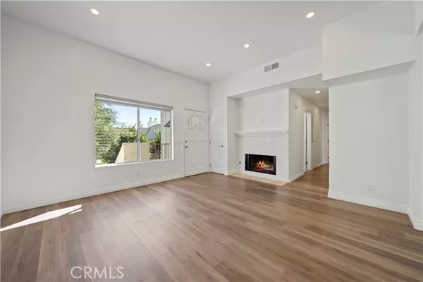 Pacoima (los Angeles), CA 91331,12411 Osborne Street #106