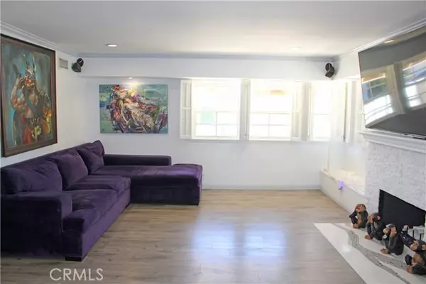 North Hills (los Angeles), CA 91343,8930 Rubio