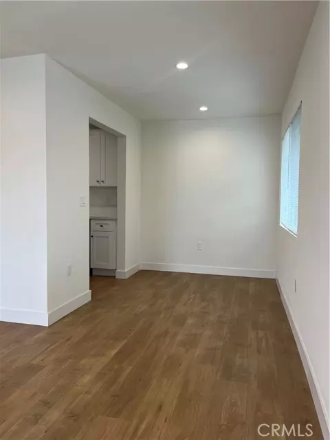 Glendale, CA 91205,1011 E Chevy Chase #A