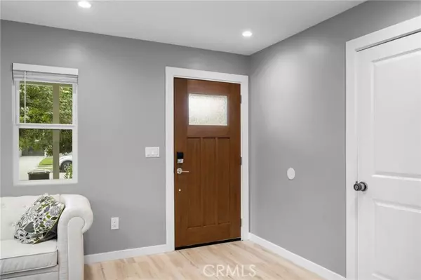 Glendale, CA 91201,1537 Lake