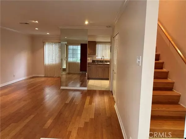 Glendale, CA 91206,618 N Howard Street