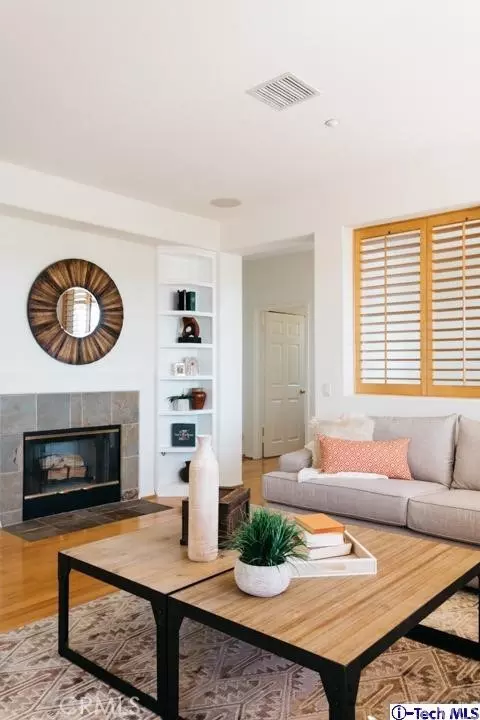 Sun Valley (los Angeles), CA 91352,10040 Meritage Court