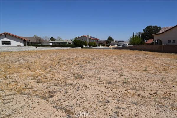 18601 Catalina Road, Victorville, CA 92395