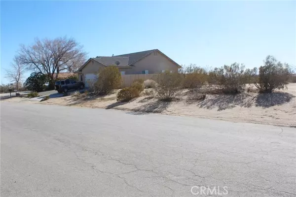 2758 Encina Avenue, Mojave, CA 93501