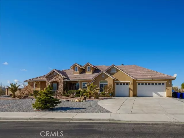 12302 Braeburn Road, Apple Valley, CA 92308