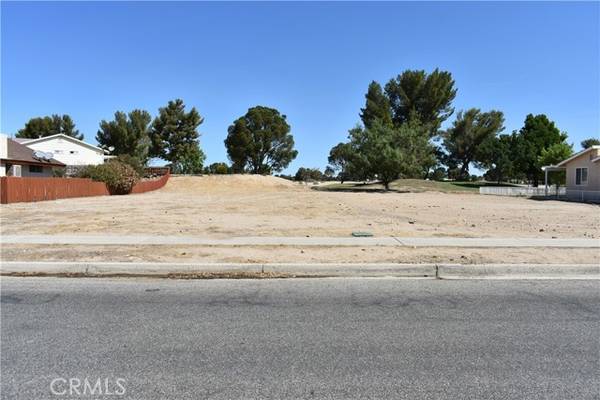 27392 Cloverleaf Drive, Helendale, CA 92342