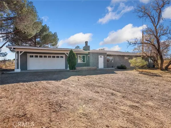 4681 Smoke Tree Road, Phelan, CA 92371