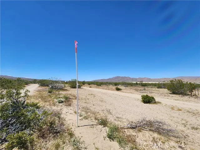 2 Akron Road, Lucerne Valley, CA 92356