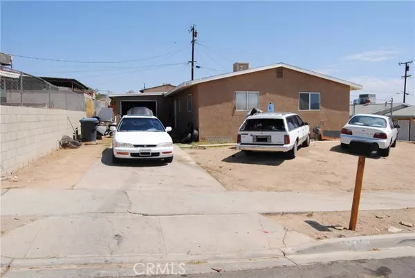 905 E Elizabeth Street, Barstow, CA 92311