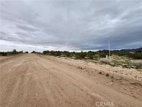 2 Summerset Road, Newberry Springs, CA 92365