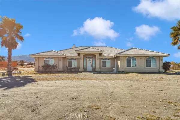 3485 Smoke Tree Road, Phelan, CA 92371