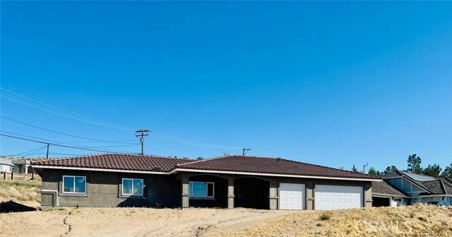 17300 Buckthorn Avenue, Hesperia, CA 92345