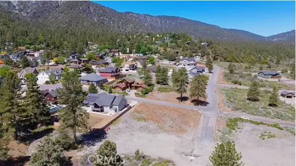 Wrightwood, CA 92397,5555 Pacific Crest Drive