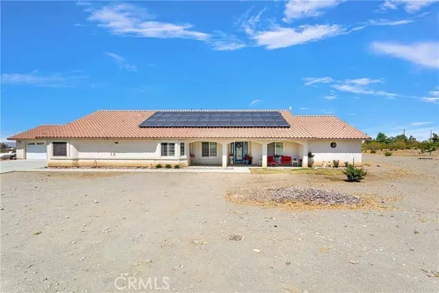 11781 El Esteban Road, Phelan, CA 92371