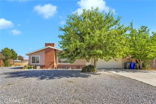 21815 Jelan Avenue, Apple Valley, CA 92307