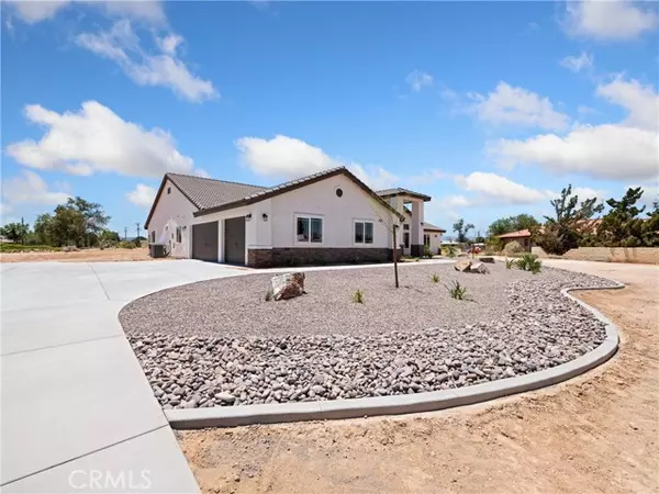 Apple Valley, CA 92307,14672 Tiger Tail Road