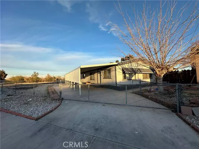 16719 Pebble Beach Drive, Victorville, CA 92395