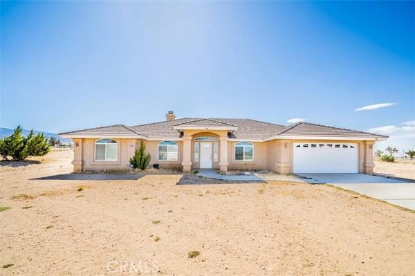 10778 Wolf Drive, Phelan, CA 92371