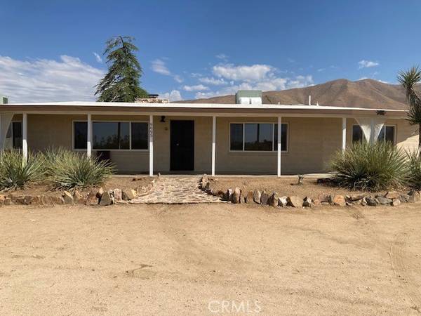 9695 Joshua Street, Apple Valley, CA 92308