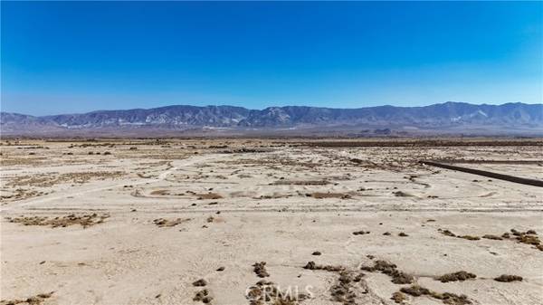 33433 Macdowell Drive, Lucerne Valley, CA 92356