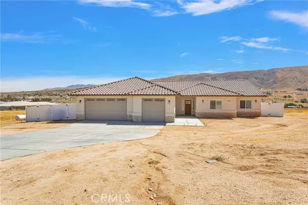 22445 Pacific Street, Apple Valley, CA 92308