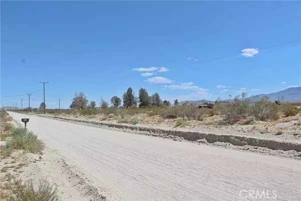 Lucerne Valley, CA 92356,38775 E End Road