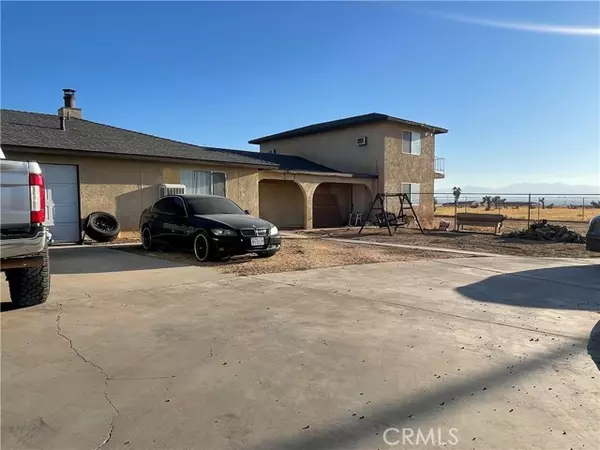 10176 Central Road, Apple Valley, CA 92308