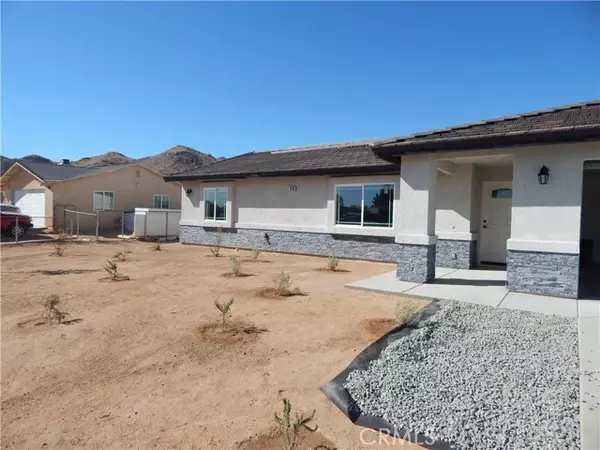 20198 Zuni Road, Apple Valley, CA 92307