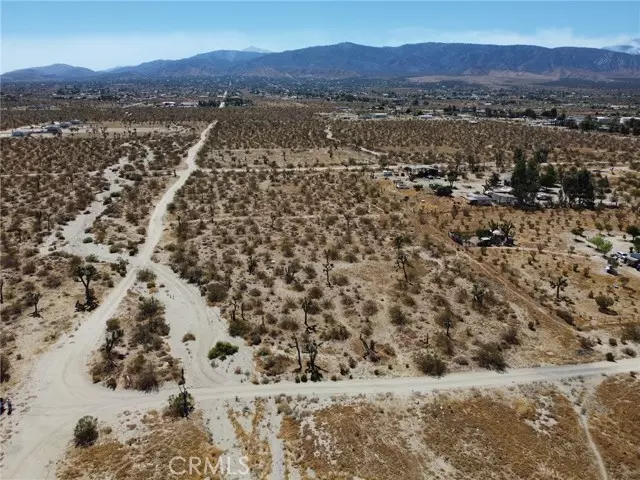 Pinon Hills, CA 92372,1083 Danbury Road