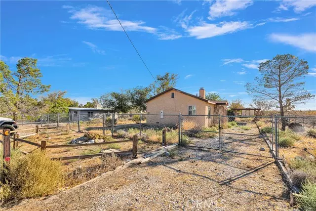 9405 Mesa Road, Lucerne Valley, CA 92356