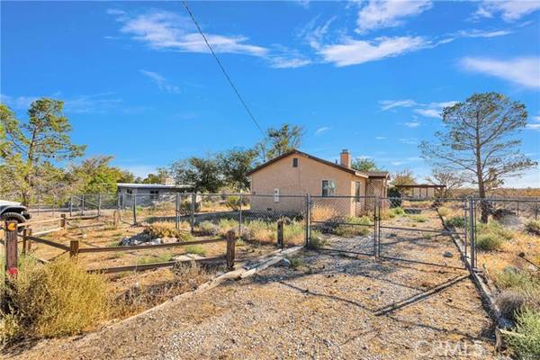 9405 Mesa Road, Lucerne Valley, CA 92356