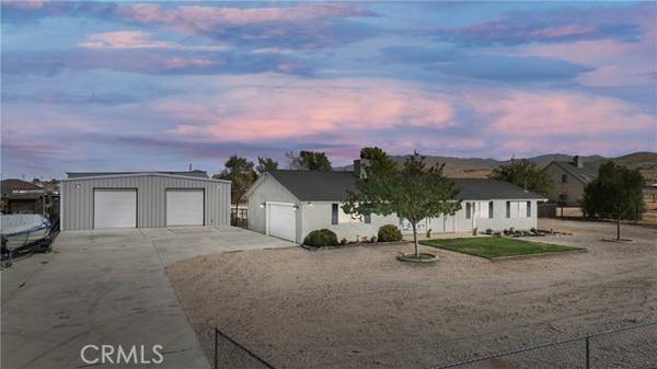 10661 Blackfoot Road, Apple Valley, CA 92308