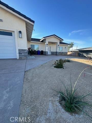 23491 Wren Street, Apple Valley, CA 92308