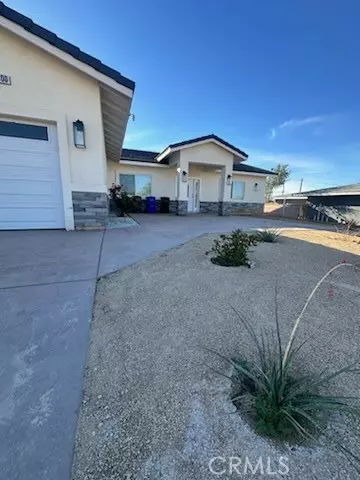 23491 Wren Street, Apple Valley, CA 92308