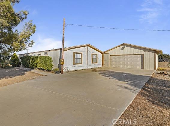 10875 Aster Road, Oak Hills, CA 92344