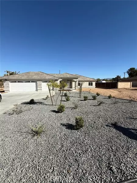 13033 Casco Road, Apple Valley, CA 92345