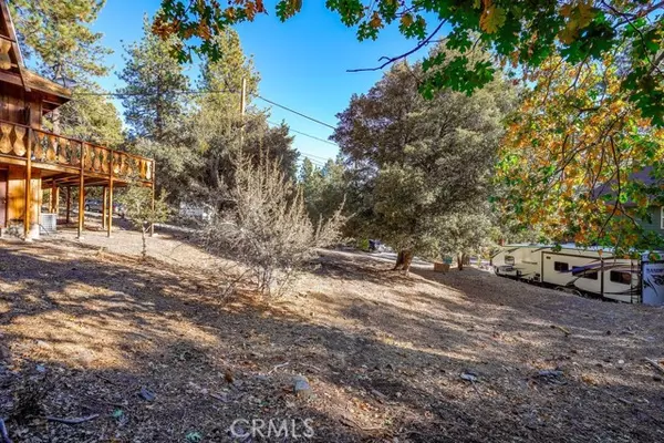 Wrightwood, CA 92397,1127 Twin Lakes Drive