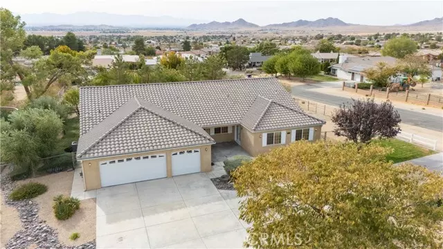 17044 Tiama Road, Apple Valley, CA 92307