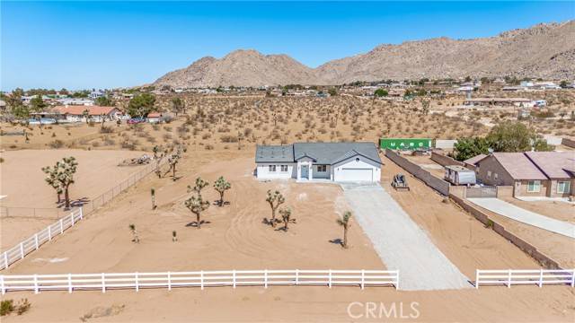 23650 Pala Lane, Apple Valley, CA 92307